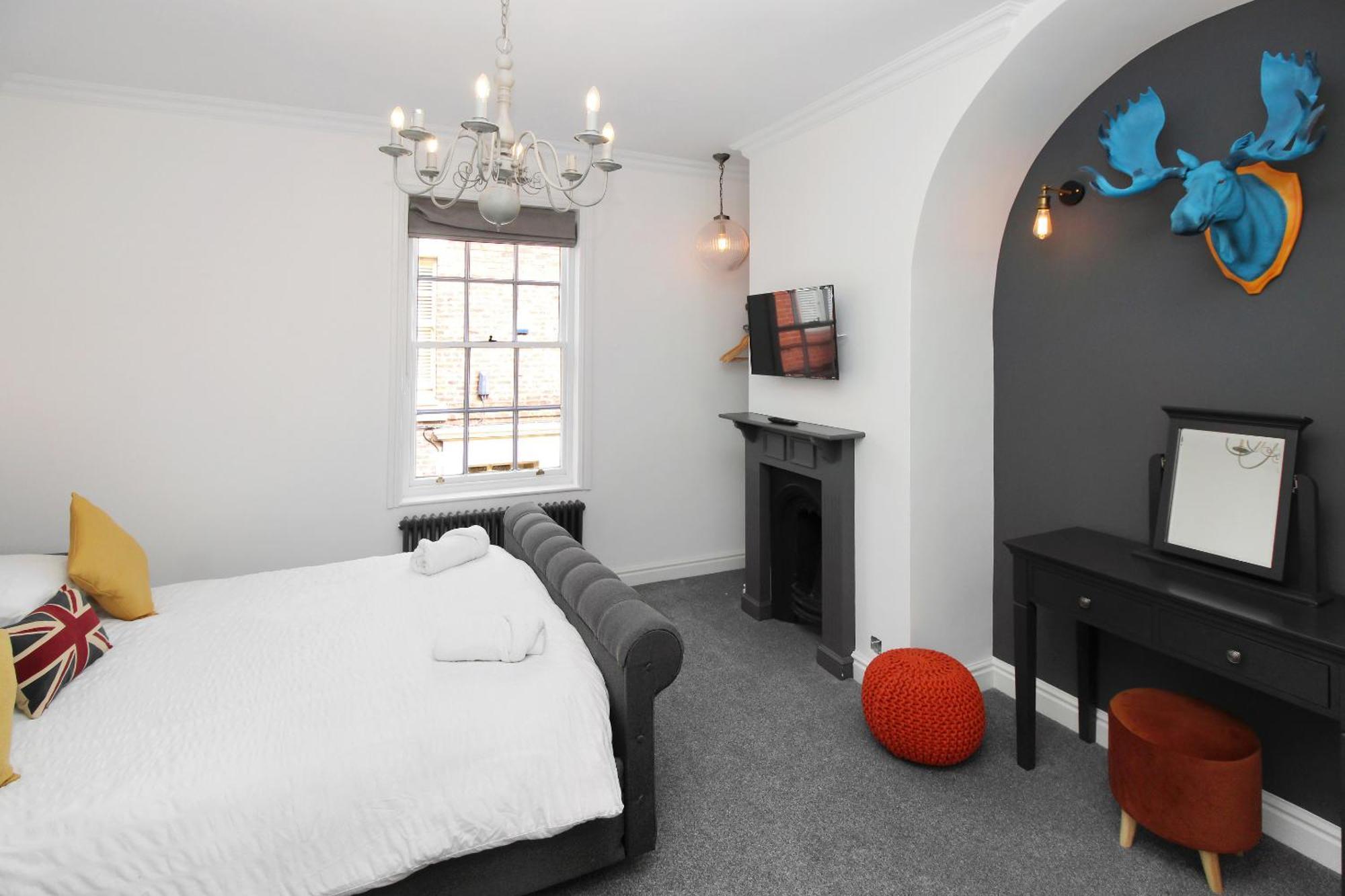 Chester City Centre Town House ภายนอก รูปภาพ