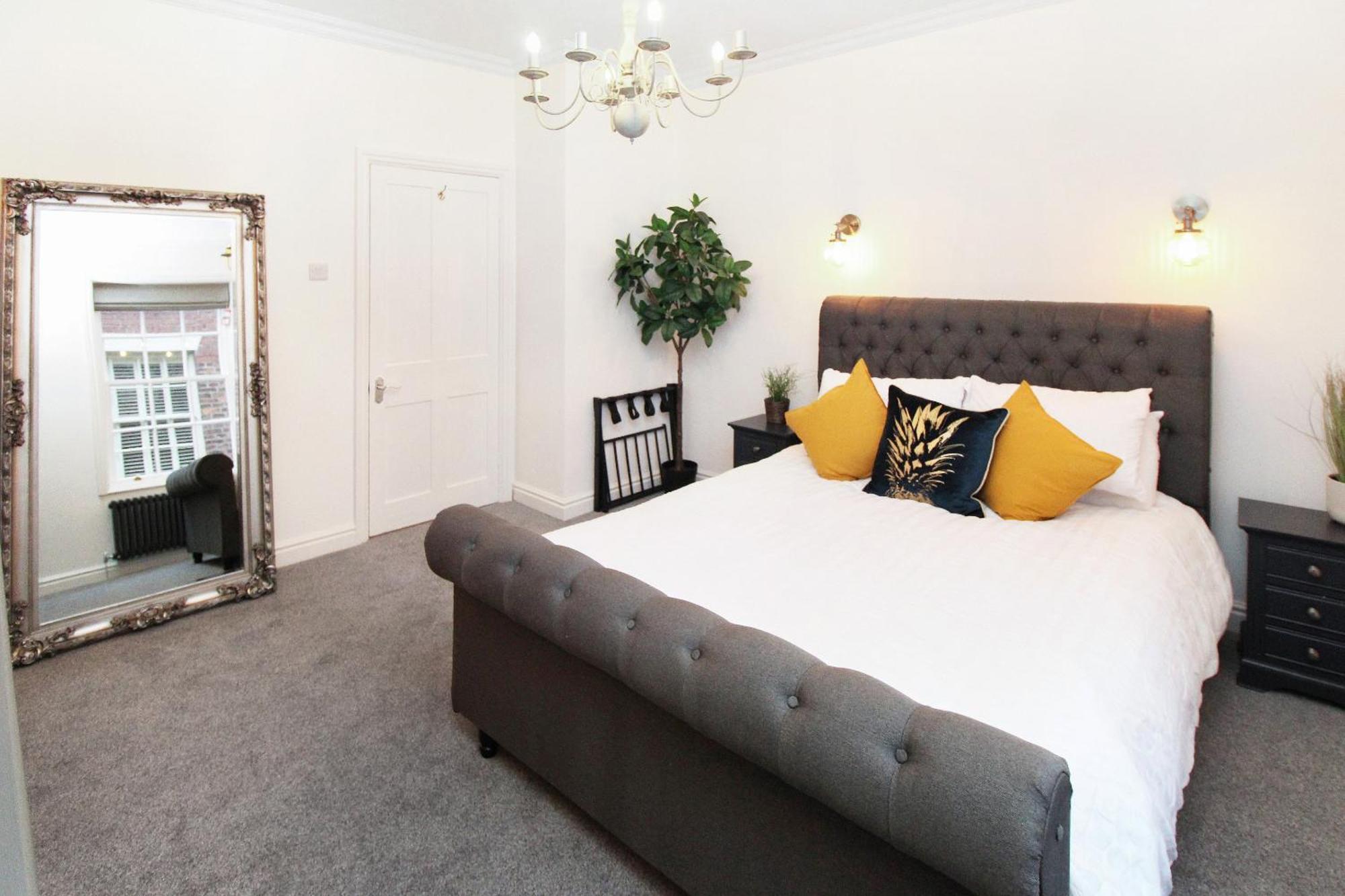 Chester City Centre Town House ภายนอก รูปภาพ