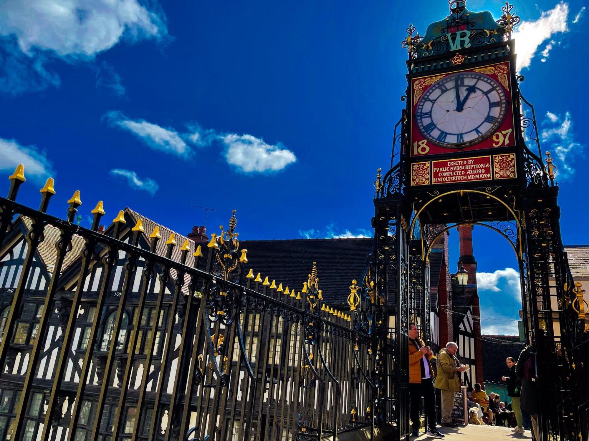 Chester City Centre Town House ภายนอก รูปภาพ