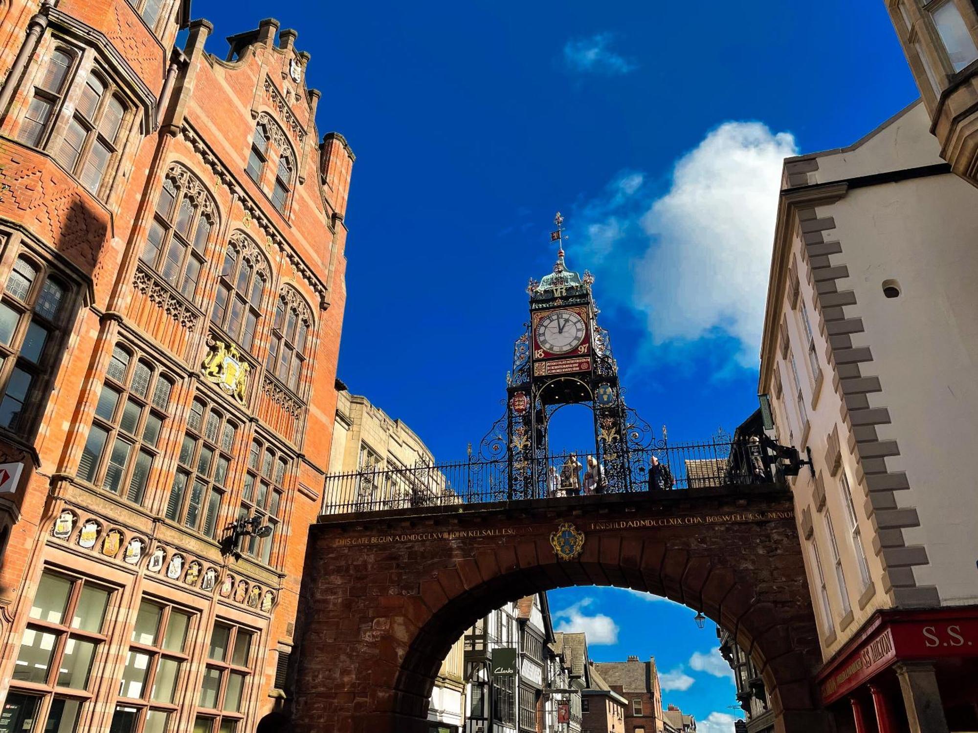Chester City Centre Town House ภายนอก รูปภาพ